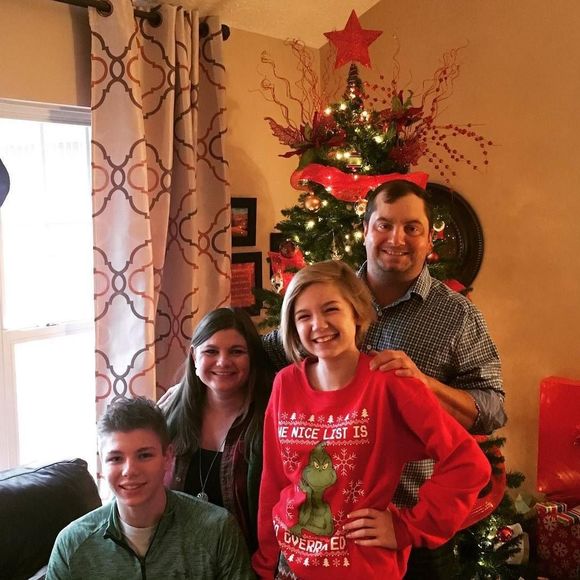 Meet your Posher, Melissa - Picture 1 of 1